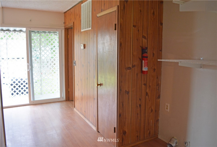 504 6th, Coulee Dam, Washington 99116, 2 Bedrooms Bedrooms, ,1 BathroomBathrooms,Residential,For Sale,6th,NWM1853531