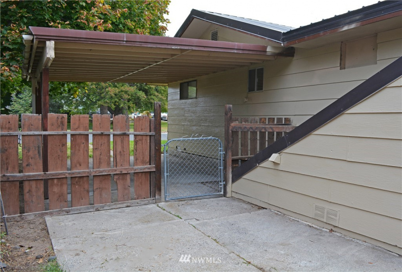 504 6th, Coulee Dam, Washington 99116, 2 Bedrooms Bedrooms, ,1 BathroomBathrooms,Residential,For Sale,6th,NWM1853531