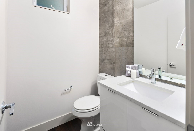 410 Fulton, Seattle, Washington 98119, 3 Bedrooms Bedrooms, ,1 BathroomBathrooms,Residential,For Sale,Fulton,NWM1855794