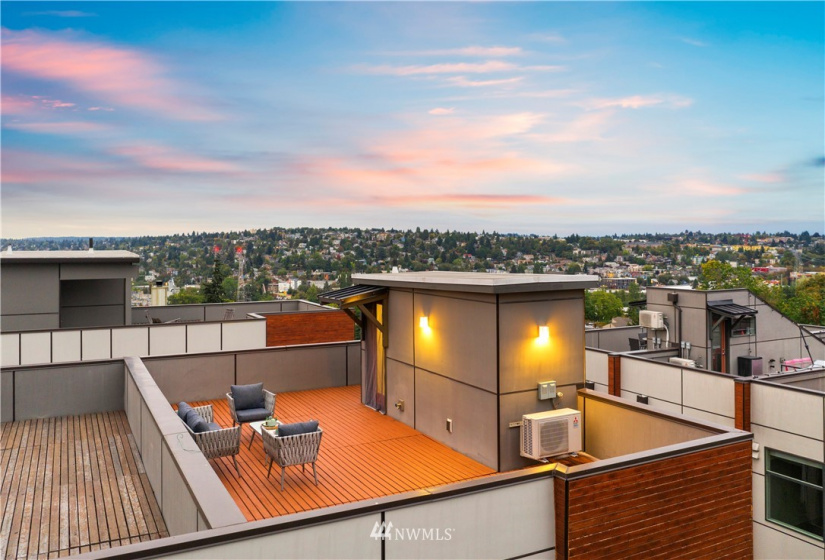 410 Fulton, Seattle, Washington 98119, 3 Bedrooms Bedrooms, ,1 BathroomBathrooms,Residential,For Sale,Fulton,NWM1855794