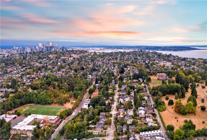 410 Fulton, Seattle, Washington 98119, 3 Bedrooms Bedrooms, ,1 BathroomBathrooms,Residential,For Sale,Fulton,NWM1855794