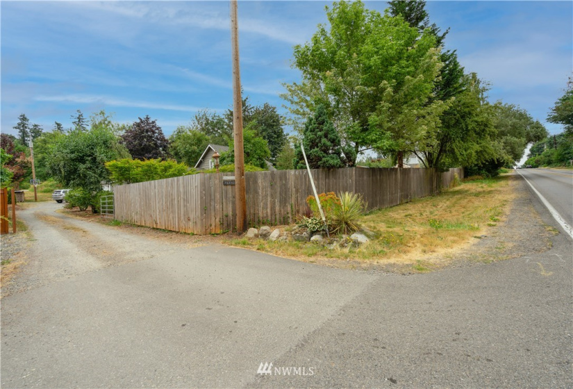 2617 9th, Puyallup, Washington 98373, ,Commercial Sale,For Sale,9th,NWM1856052