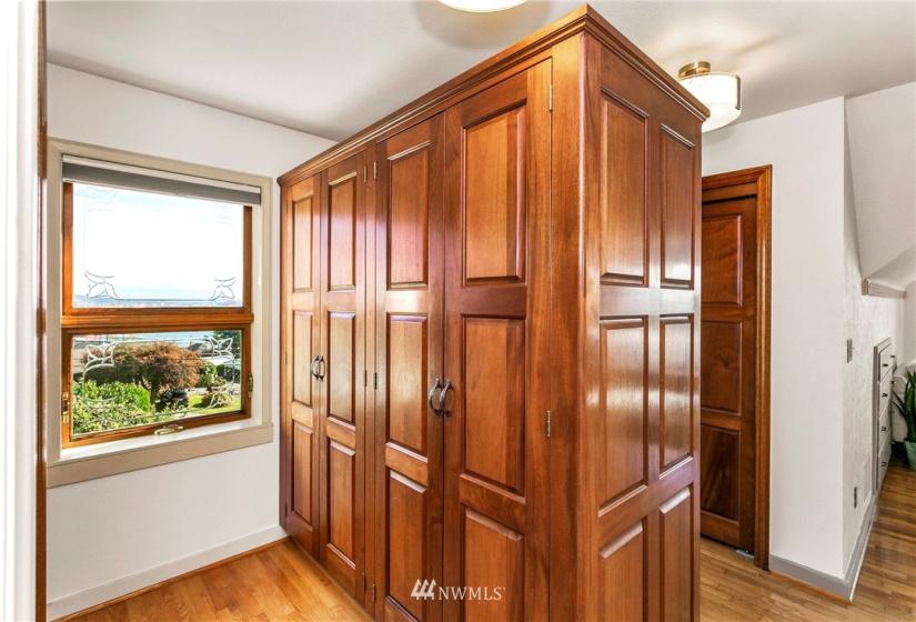 4801 Hyada, Tacoma, Washington 98422, 4 Bedrooms Bedrooms, ,2 BathroomsBathrooms,Residential,For Sale,Hyada Park,Hyada,NWM1852301