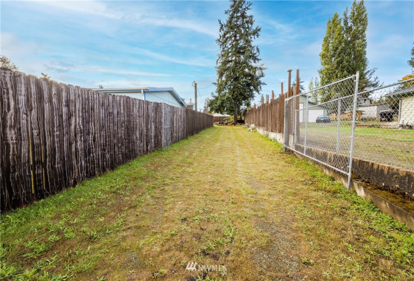 2809 Stone, Bremerton, Washington 98310, ,Residential,For Sale,Stone,NWM1850390