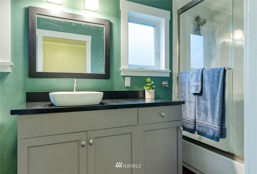 712 Mcpherson, Port Townsend, Washington 98368, 3 Bedrooms Bedrooms, ,2 BathroomsBathrooms,Residential,For Sale,Eisenbeis,Mcpherson,NWM1849869