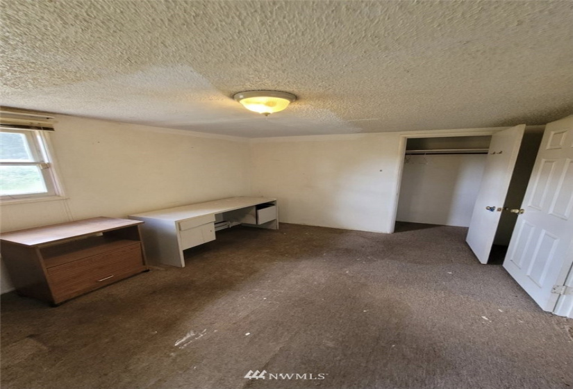 15502 5th, Tacoma, Washington 98445, 2 Bedrooms Bedrooms, ,1 BathroomBathrooms,Residential,For Sale,5th,NWM1856209