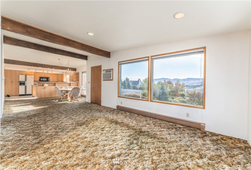210 Totem Pole, Manson, Washington 98831, 3 Bedrooms Bedrooms, ,2 BathroomsBathrooms,Residential,For Sale,Totem Pole,NWM1856353