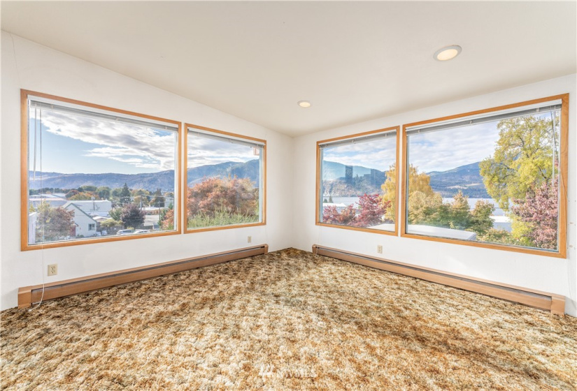 210 Totem Pole, Manson, Washington 98831, 3 Bedrooms Bedrooms, ,2 BathroomsBathrooms,Residential,For Sale,Totem Pole,NWM1856353