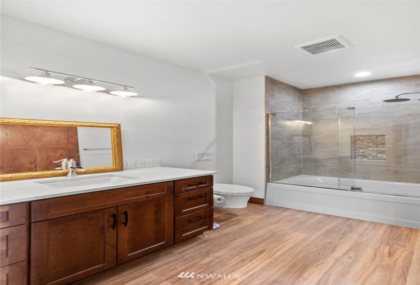 1905 Bloomhardt, Raymond, Washington 98577, 3 Bedrooms Bedrooms, ,3 BathroomsBathrooms,Residential,For Sale,Bloomhardt,NWM1855765