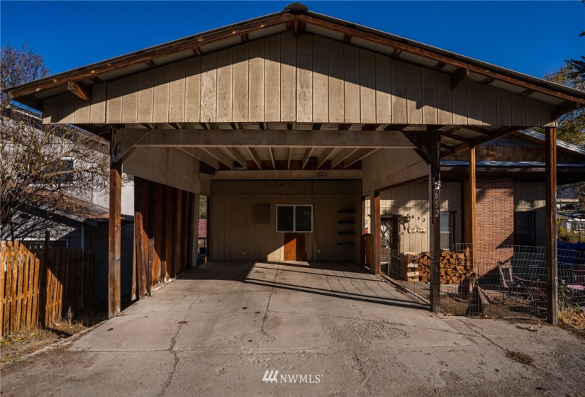 652 Adams, Republic, Washington 99166, 4 Bedrooms Bedrooms, ,Residential,For Sale,Adams,NWM1856692