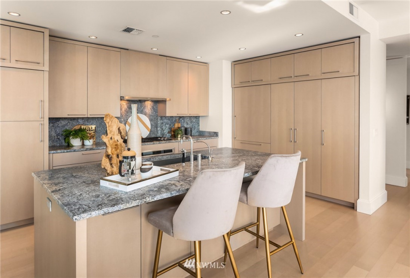 1521 2nd, Seattle, Washington 98101, 2 Bedrooms Bedrooms, ,1 BathroomBathrooms,Residential,For Sale,Fifteen Twenty-One Second Avenue,2nd,NWM1821533