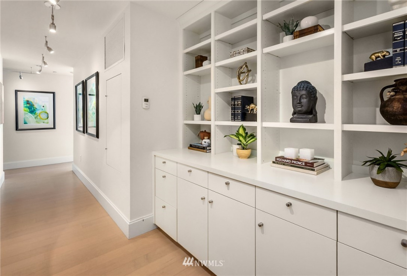 1521 2nd, Seattle, Washington 98101, 2 Bedrooms Bedrooms, ,1 BathroomBathrooms,Residential,For Sale,Fifteen Twenty-One Second Avenue,2nd,NWM1821533