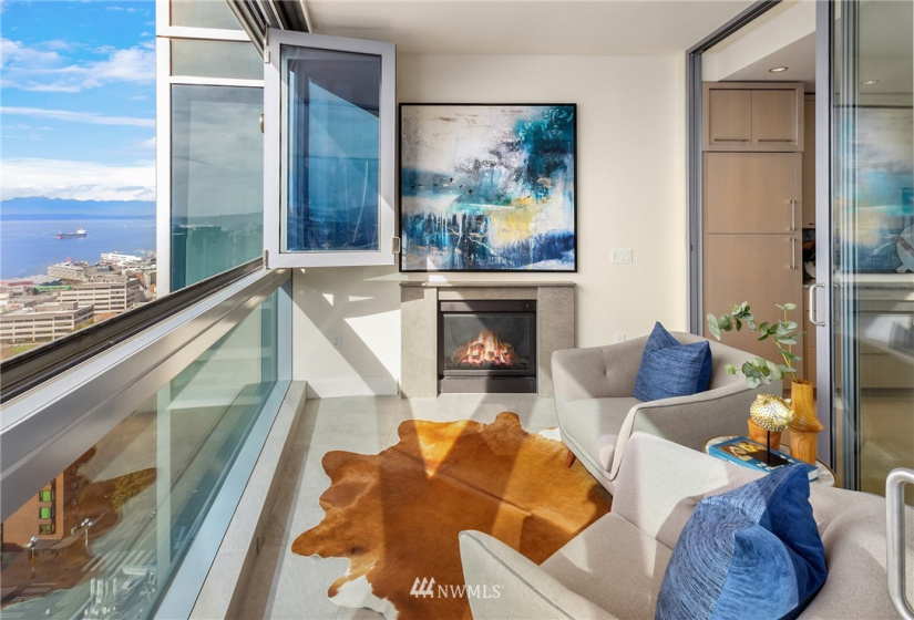 1521 2nd, Seattle, Washington 98101, 2 Bedrooms Bedrooms, ,1 BathroomBathrooms,Residential,For Sale,Fifteen Twenty-One Second Avenue,2nd,NWM1821533
