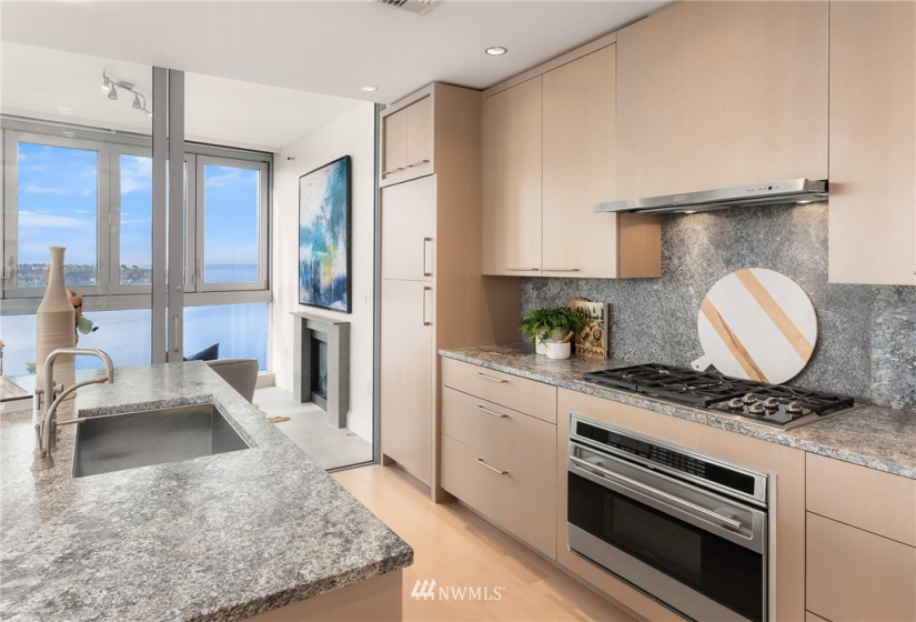 1521 2nd, Seattle, Washington 98101, 2 Bedrooms Bedrooms, ,1 BathroomBathrooms,Residential,For Sale,Fifteen Twenty-One Second Avenue,2nd,NWM1821533