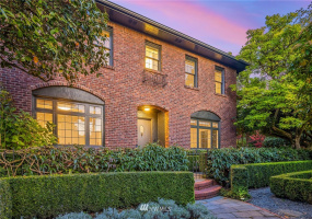 926 Harvard, Seattle, Washington 98102, 4 Bedrooms Bedrooms, ,1 BathroomBathrooms,Residential,For Sale,Harvard,NWM1856019