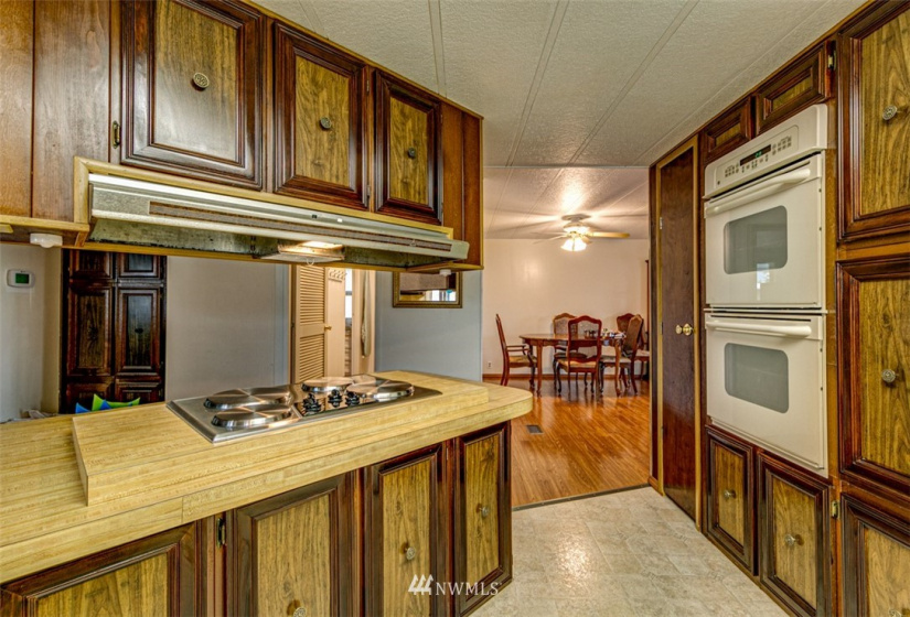 301 7th, Sequim, Washington 98382, 3 Bedrooms Bedrooms, ,2 BathroomsBathrooms,Manufactured In Park,For Sale,7th,NWM1856974