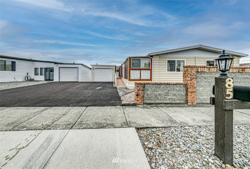 301 7th, Sequim, Washington 98382, 3 Bedrooms Bedrooms, ,2 BathroomsBathrooms,Manufactured In Park,For Sale,7th,NWM1856974