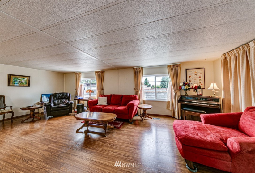 301 7th, Sequim, Washington 98382, 3 Bedrooms Bedrooms, ,2 BathroomsBathrooms,Manufactured In Park,For Sale,7th,NWM1856974