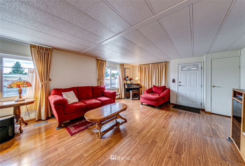 301 7th, Sequim, Washington 98382, 3 Bedrooms Bedrooms, ,2 BathroomsBathrooms,Manufactured In Park,For Sale,7th,NWM1856974
