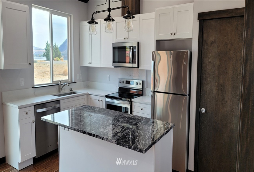 710 3rd, Brewster, Washington 98812, 3 Bedrooms Bedrooms, ,2 BathroomsBathrooms,Residential,For Sale,Eastbay,3rd,NWM1856984