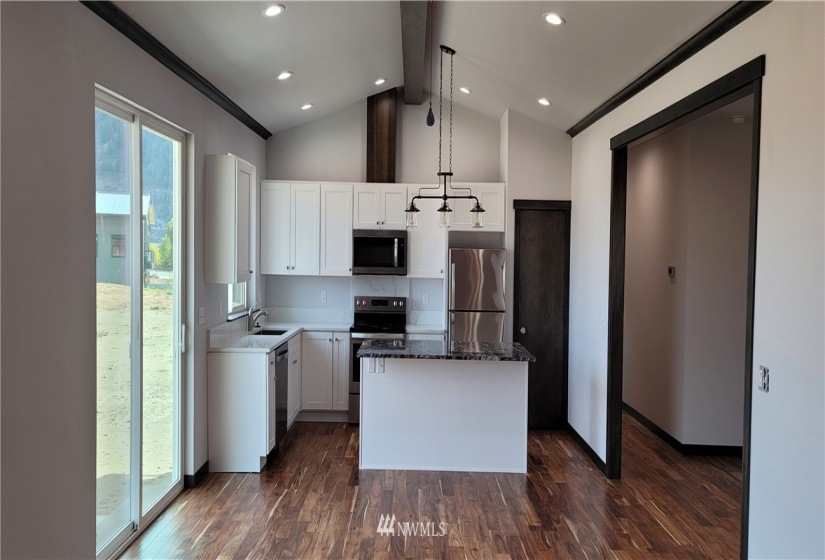 710 3rd, Brewster, Washington 98812, 3 Bedrooms Bedrooms, ,2 BathroomsBathrooms,Residential,For Sale,Eastbay,3rd,NWM1856984