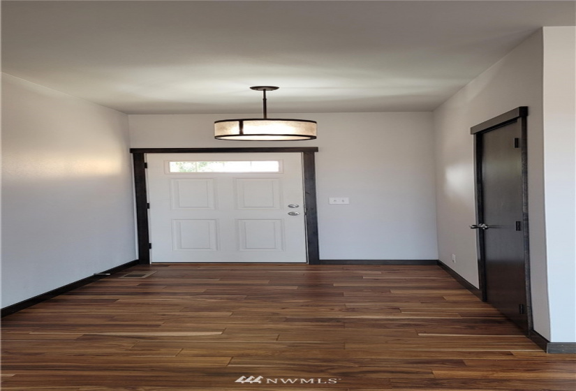 710 3rd, Brewster, Washington 98812, 3 Bedrooms Bedrooms, ,2 BathroomsBathrooms,Residential,For Sale,Eastbay,3rd,NWM1856984