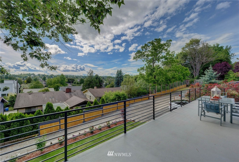 4910 Holly, Seattle, Washington 98148, 5 Bedrooms Bedrooms, ,3 BathroomsBathrooms,Residential,For Sale,Holly,NWM1857144