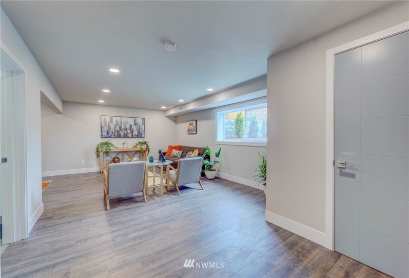 4910 Holly, Seattle, Washington 98148, 5 Bedrooms Bedrooms, ,3 BathroomsBathrooms,Residential,For Sale,Holly,NWM1857144