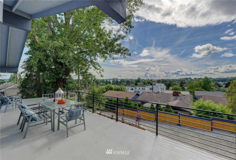 4910 Holly, Seattle, Washington 98148, 5 Bedrooms Bedrooms, ,3 BathroomsBathrooms,Residential,For Sale,Holly,NWM1857144