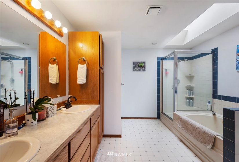 7366 Roundup, Silverdale, Washington 98383, 3 Bedrooms Bedrooms, ,3 BathroomsBathrooms,Residential,For Sale,Roundup,NWM1852718