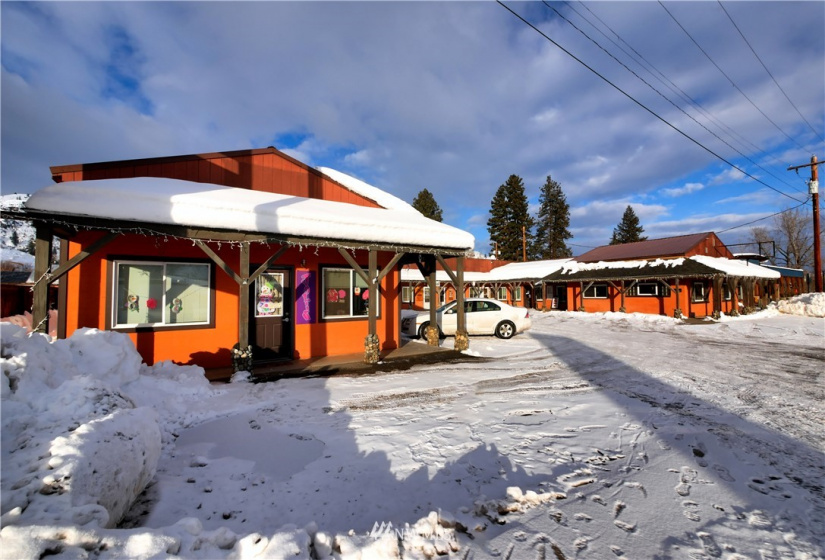 125 Methow valley, Twisp, Washington 98856, ,Commercial Sale,For Sale,Methow valley,NWM1856924