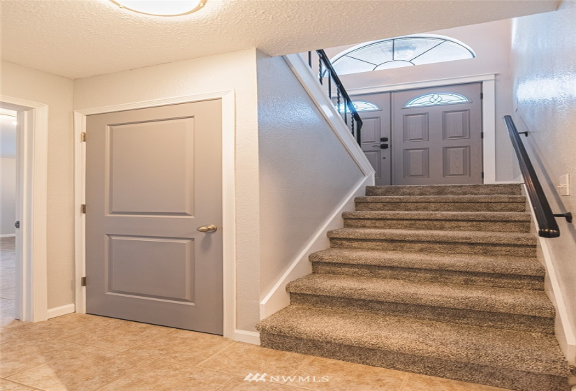 1421 Lakeway, Moses Lake, Washington 98837, 4 Bedrooms Bedrooms, ,2 BathroomsBathrooms,Residential,For Sale,Broadripple Add #3,Lakeway,NWM1857203