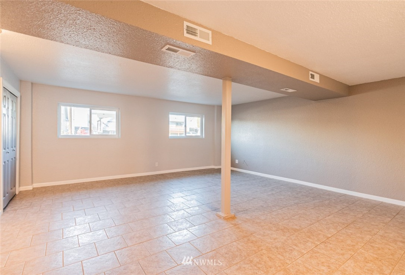 1421 Lakeway, Moses Lake, Washington 98837, 4 Bedrooms Bedrooms, ,2 BathroomsBathrooms,Residential,For Sale,Broadripple Add #3,Lakeway,NWM1857203