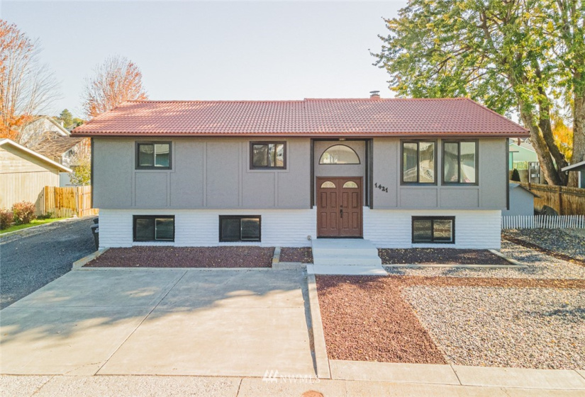1421 Lakeway, Moses Lake, Washington 98837, 4 Bedrooms Bedrooms, ,2 BathroomsBathrooms,Residential,For Sale,Broadripple Add #3,Lakeway,NWM1857203