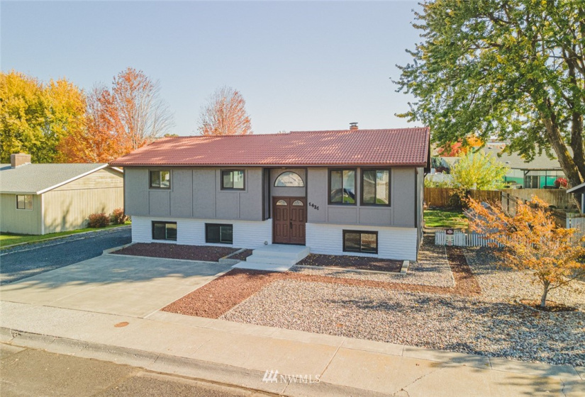 1421 Lakeway, Moses Lake, Washington 98837, 4 Bedrooms Bedrooms, ,2 BathroomsBathrooms,Residential,For Sale,Broadripple Add #3,Lakeway,NWM1857203