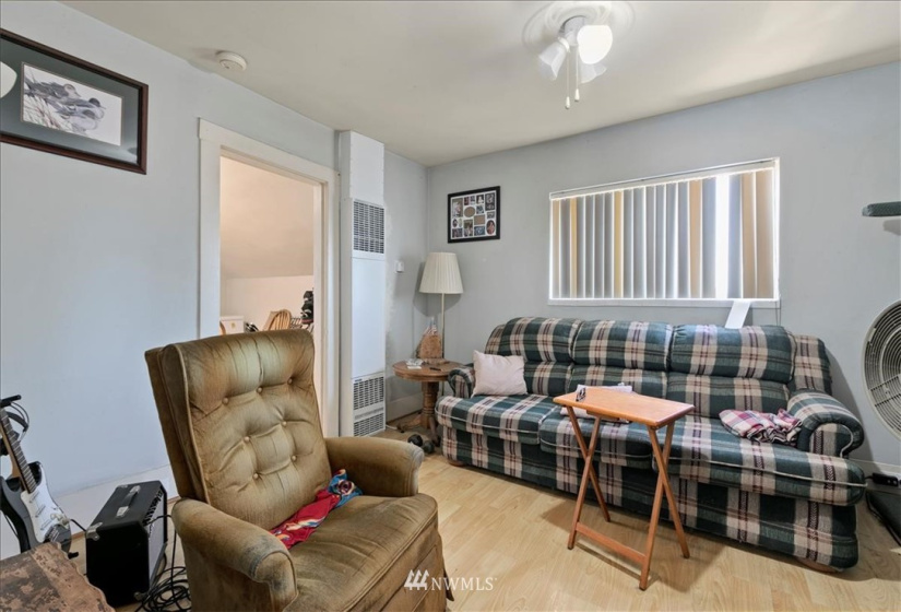 1651 35th, Tacoma, Washington 98418, ,Residential Income,For Sale,Chandler's Replat,35th,NWM1857259