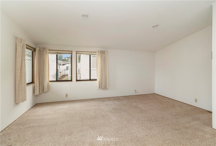 5900 64th, Marysville, Washington 98270, 2 Bedrooms Bedrooms, ,2 BathroomsBathrooms,Residential,For Sale,Glenwood Mobile Estates,64th,NWM1856004