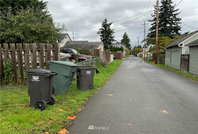 2519 Pine, Everett, Washington 98201, ,Residential Income,For Sale,Pine,NWM1857174