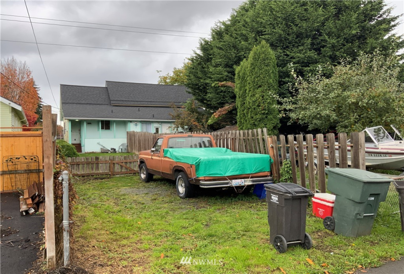 2519 Pine, Everett, Washington 98201, ,Residential Income,For Sale,Pine,NWM1857174