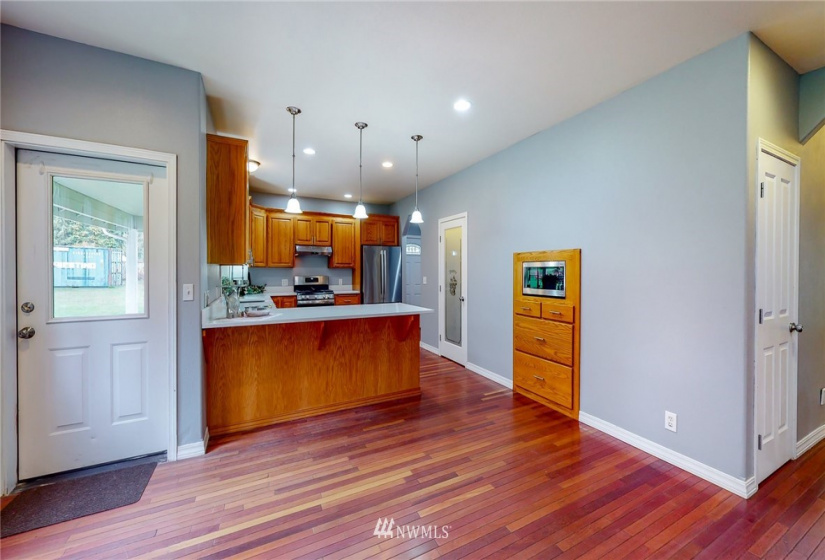 35718 59th, Eatonville, Washington 98328, 4 Bedrooms Bedrooms, ,2 BathroomsBathrooms,Residential,For Sale,59th,NWM1857143