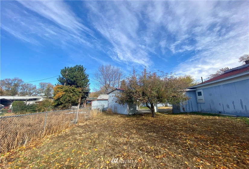 218 Warren, Waitsburg, Washington 99361, 2 Bedrooms Bedrooms, ,1 BathroomBathrooms,Residential,For Sale,Warren,NWM1856851