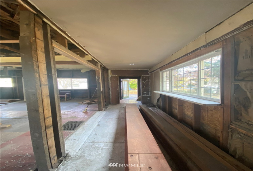 218 Warren, Waitsburg, Washington 99361, 2 Bedrooms Bedrooms, ,1 BathroomBathrooms,Residential,For Sale,Warren,NWM1856851