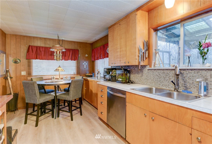 5739 Steamboat Island, Olympia, Washington 98502, 1 Bedroom Bedrooms, ,1 BathroomBathrooms,Residential,For Sale,Steamboat Island,NWM1857473