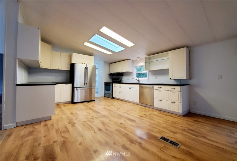130 Salmon, Clallam Bay, Washington 98326, 3 Bedrooms Bedrooms, ,1 BathroomBathrooms,Residential,For Sale,Salmon,NWM1857546