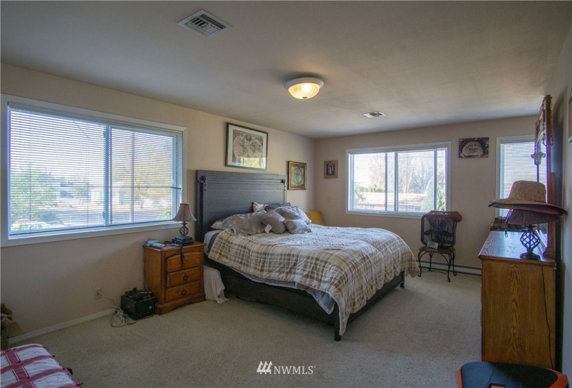 1354 Sumach, Walla Walla, Washington 99362, 5 Bedrooms Bedrooms, ,2 BathroomsBathrooms,Residential,For Sale,Sumach,NWM1857956
