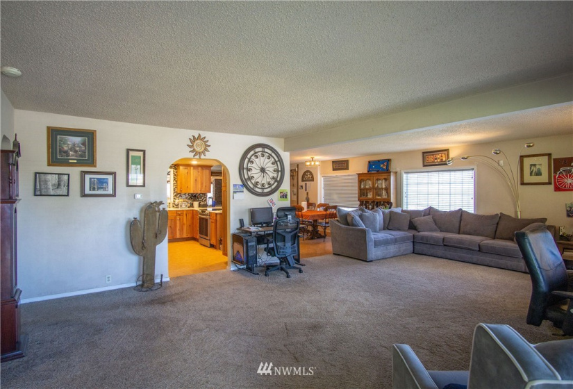 1354 Sumach, Walla Walla, Washington 99362, 5 Bedrooms Bedrooms, ,2 BathroomsBathrooms,Residential,For Sale,Sumach,NWM1857956