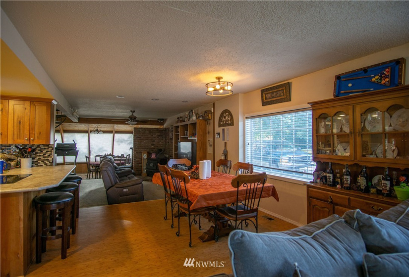1354 Sumach, Walla Walla, Washington 99362, 5 Bedrooms Bedrooms, ,2 BathroomsBathrooms,Residential,For Sale,Sumach,NWM1857956