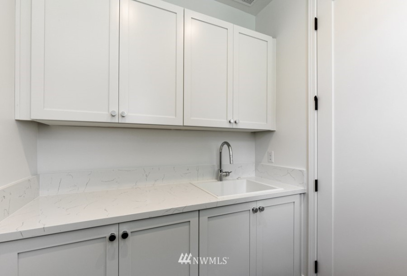 2841 68th, Seattle, Washington 98117, 4 Bedrooms Bedrooms, ,2 BathroomsBathrooms,Residential,For Sale,68th,NWM1857889