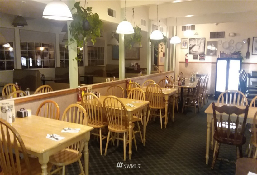 628 Railroad, Shelton, Washington 98584, ,Business Opportunity,For Sale,Railroad,NWM1858025
