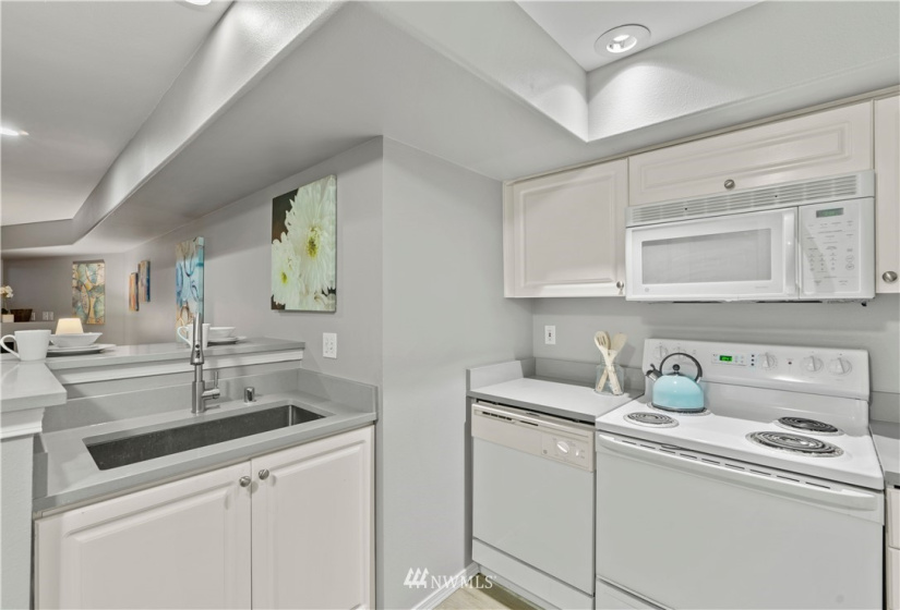 3318 30th, Seattle, Washington 98126, 1 Bedroom Bedrooms, ,1 BathroomBathrooms,Residential Lease,For Rent,30th,NWM1858240